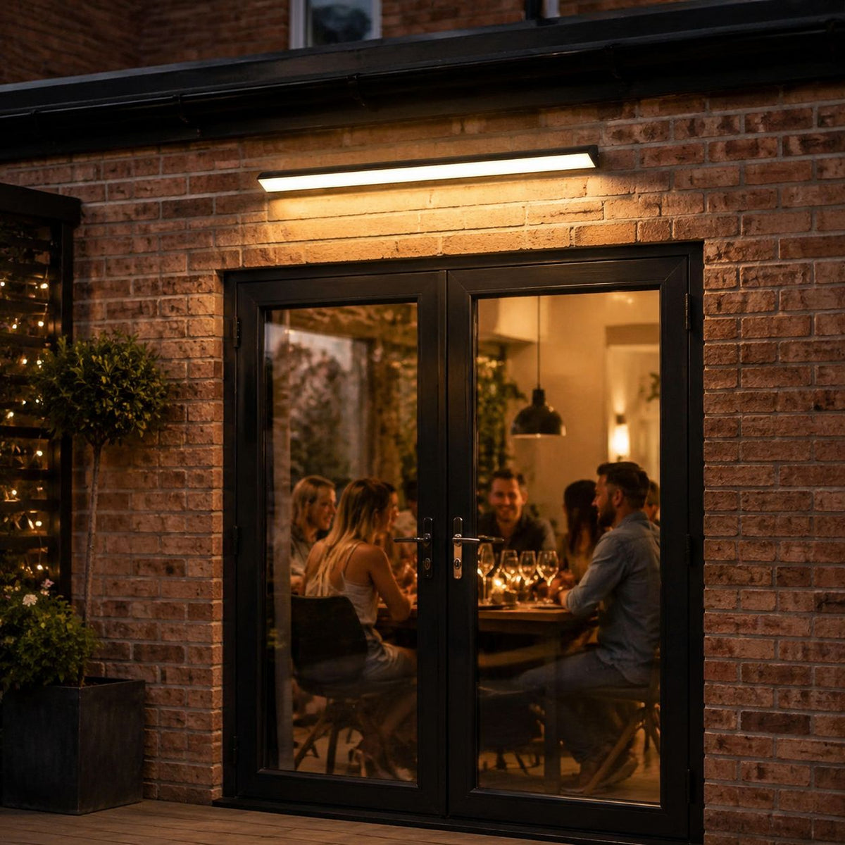 Acrylux | Elegant Modern Waterproof Outdoor Wall Lamp