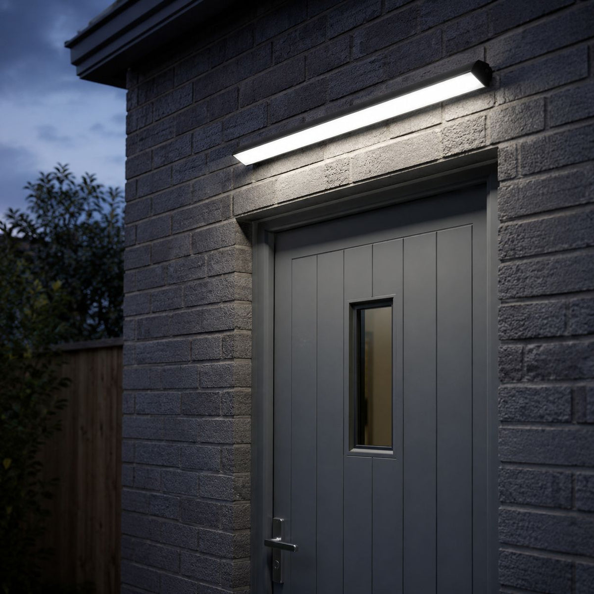 Acrylux | Elegant Modern Waterproof Outdoor Wall Lamp