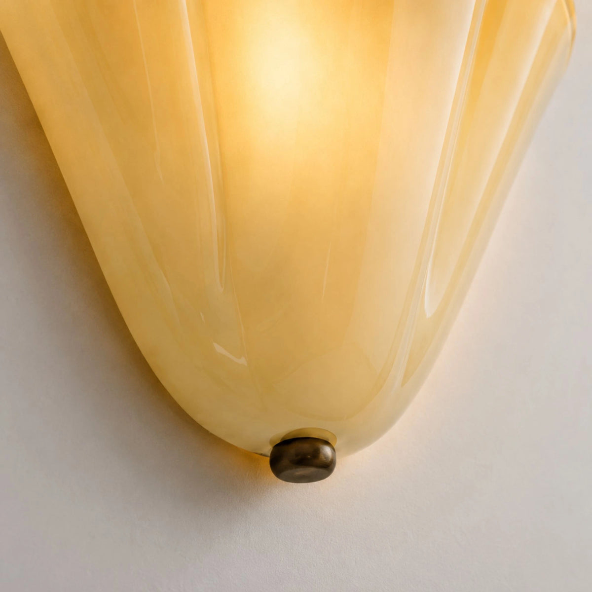 LuminaraShell | Elegant Vintage Stained Glass Wall Sconce Light