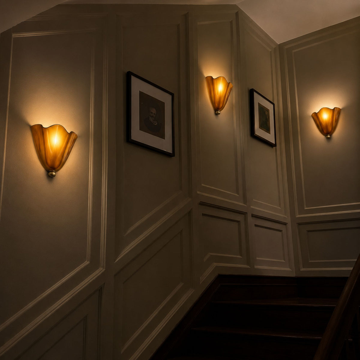 LuminaraShell | Elegant Vintage Stained Glass Wall Sconce Light