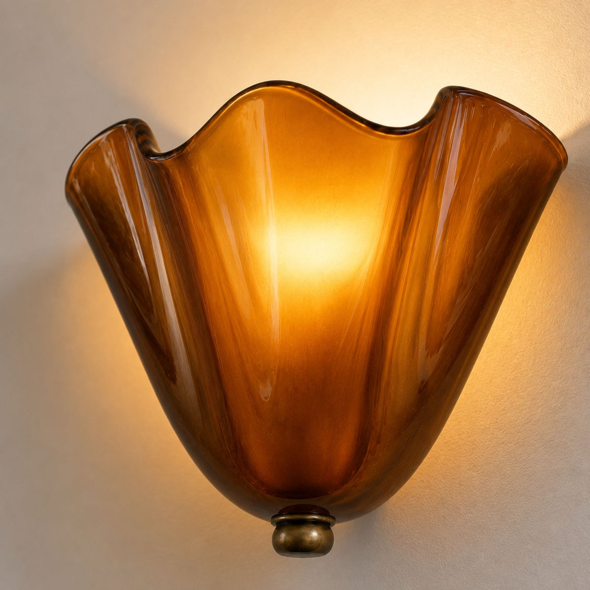 LuminaraShell | Elegant Vintage Stained Glass Wall Sconce Light