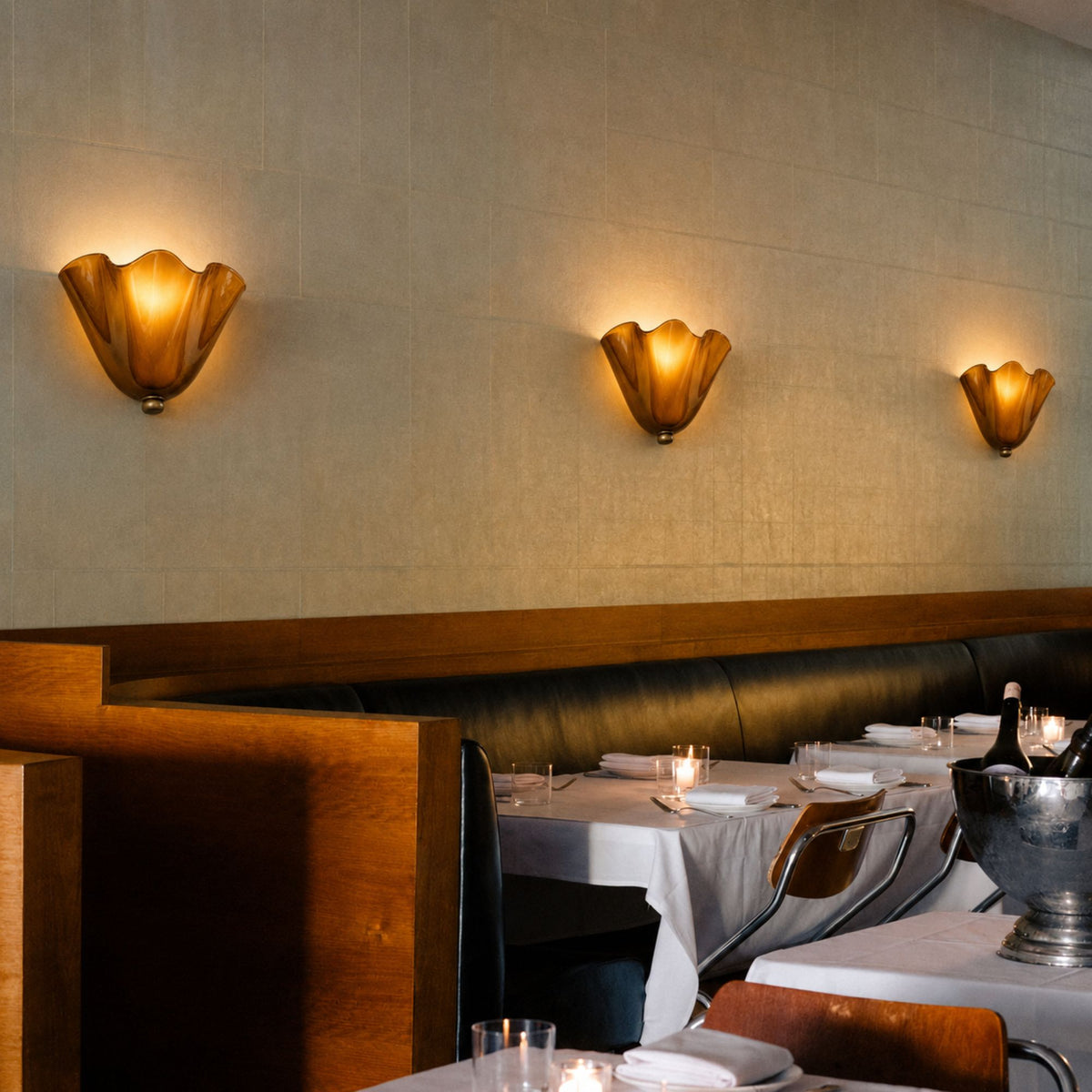 LuminaraShell | Elegant Vintage Stained Glass Wall Sconce Light