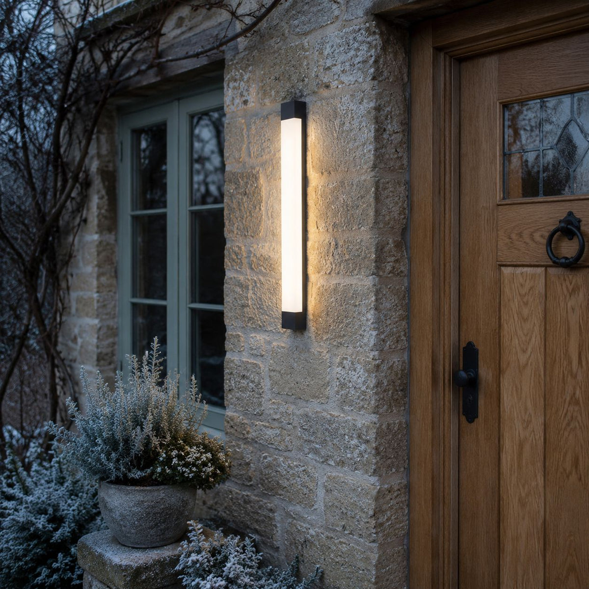 Luminara | Sleek Modern Metal Outdoor Wall Lamp for Versatile Spaces