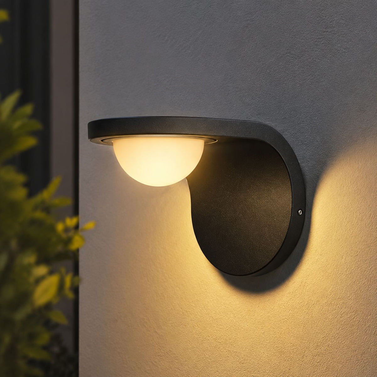 Luminara | Stylish Adjustable Solar Outdoor Wall Lantern for Garden Lighting