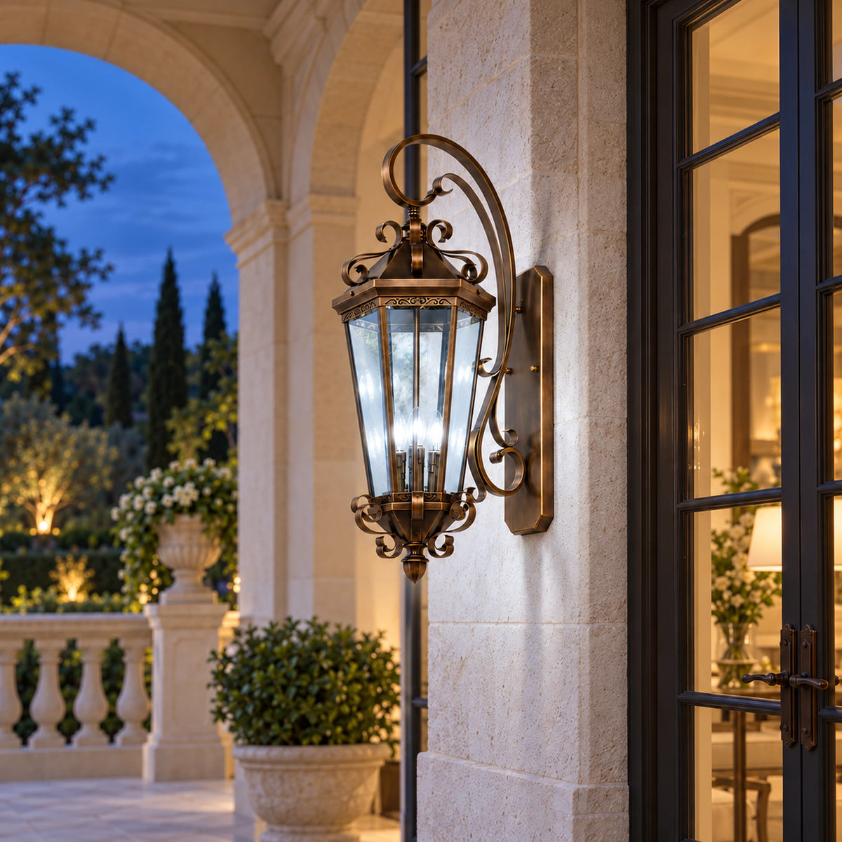 Bronzelle | Grand Traditional Outdoor Wall Lantern with Clear Glass, Antique Bronze Finish & IP65