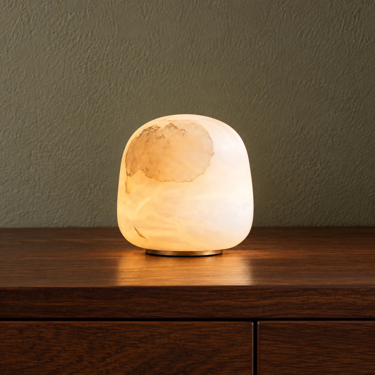 Nivelle | Sculptural Rechargeable Table Lamp with Natural Alabaster, Cordless LED & USB Charging
