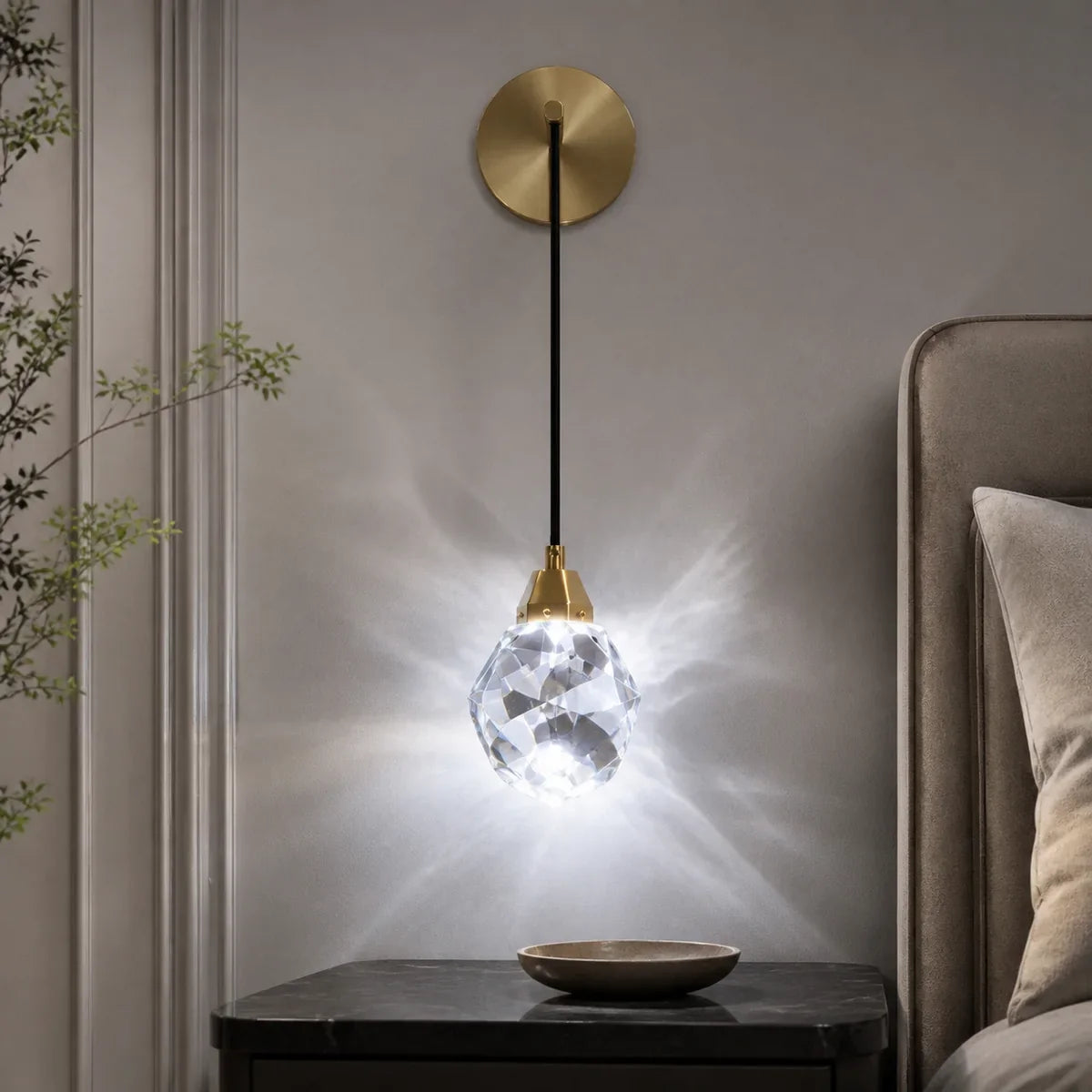 Luminara | Elegant Crystal Wall Light Fixture with Gold Finish
