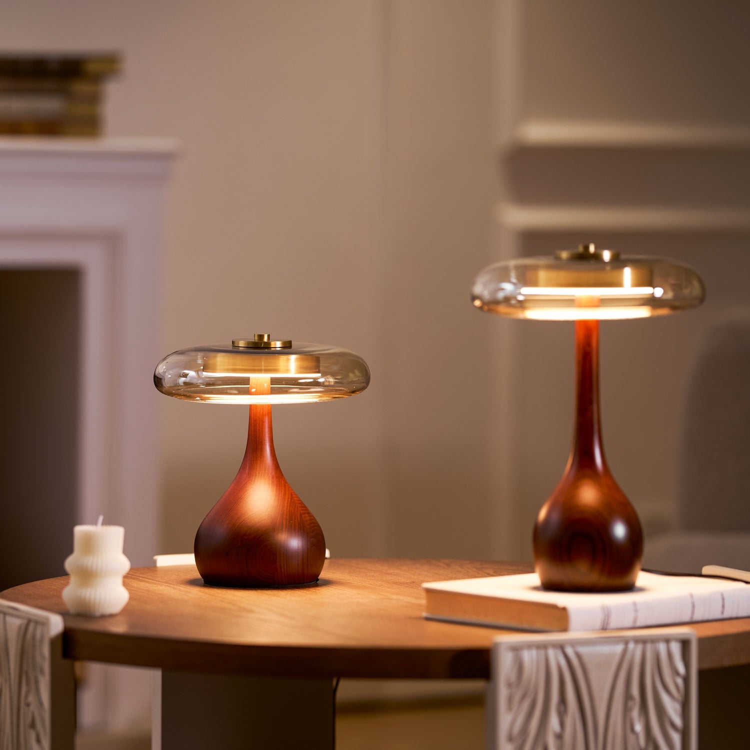 AndiGlass | Elegant Modern Glass Table Lamp for Living Room and Bedroom 7