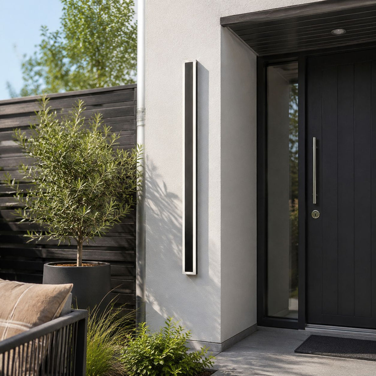 AquaGlow | Stylish Weather-Resistant Outdoor Wall Lantern Light