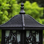 IsliLight | Elegant Floral Metal Outdoor Wall Lantern for Garden Pathways