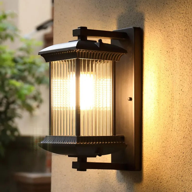 IlyxGlass | Elegant Weather-Resistant Outdoor Wall Sconce Fixture 3