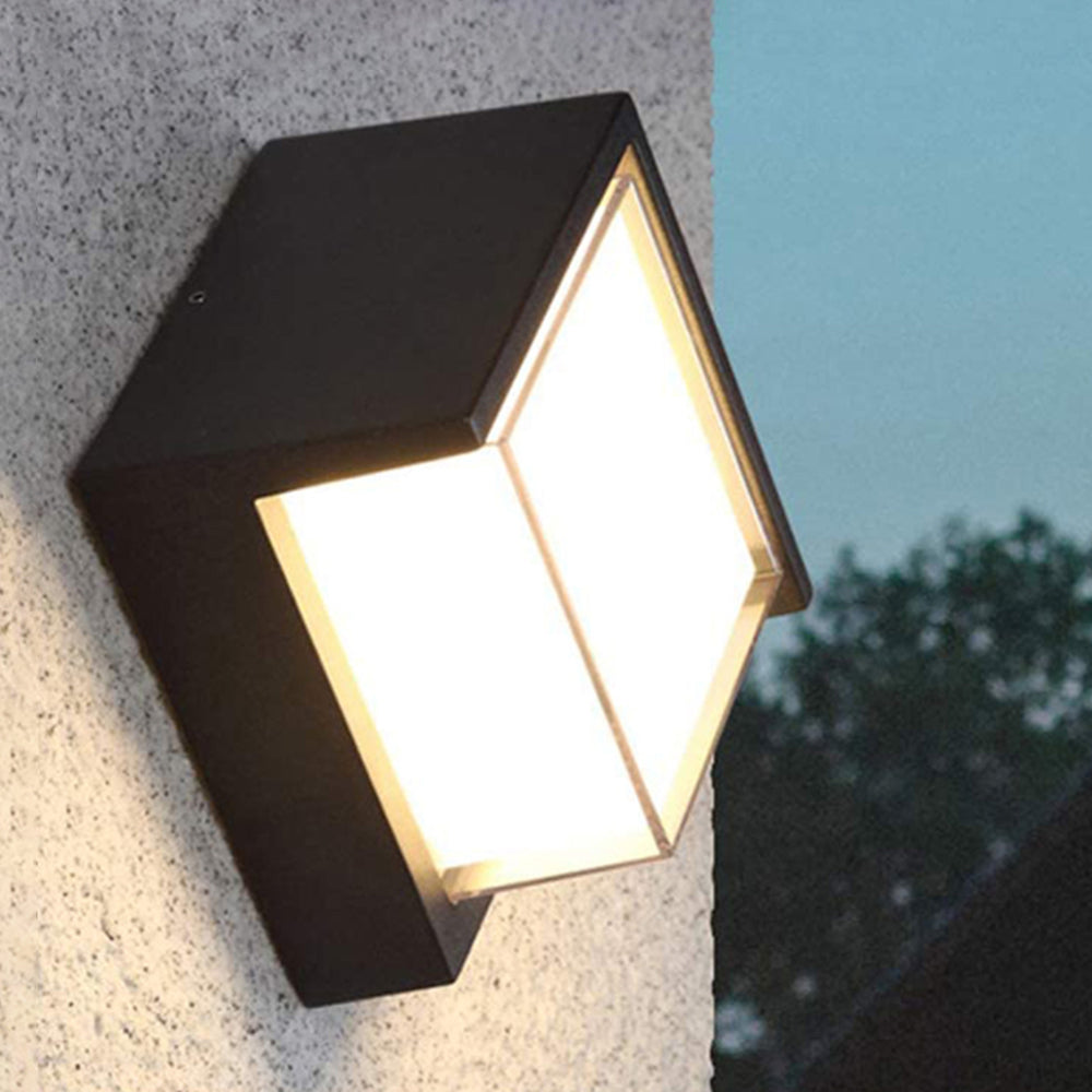 Luminara | Modern Sleek Outdoor Wall Lamp for Stylish Exterior Illumination 7