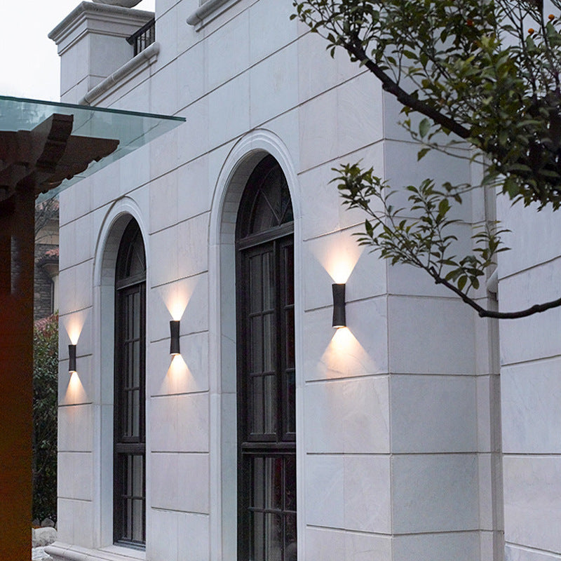 Luminara | Sleek Minimalist Outdoor Wall Lamp with LED Illumination 0
