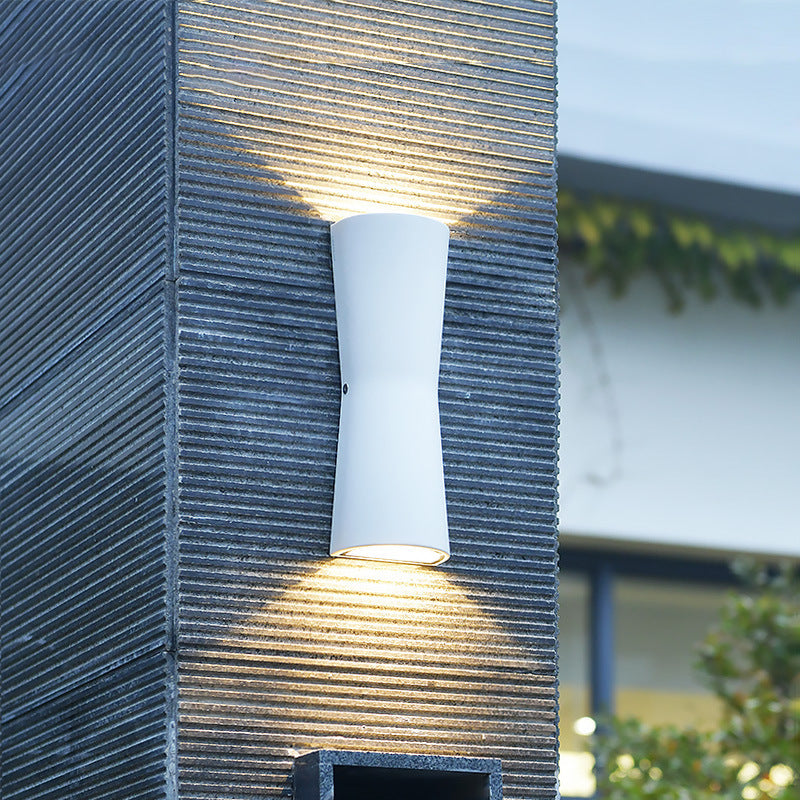 Luminara | Sleek Minimalist Outdoor Wall Lamp with LED Illumination 3