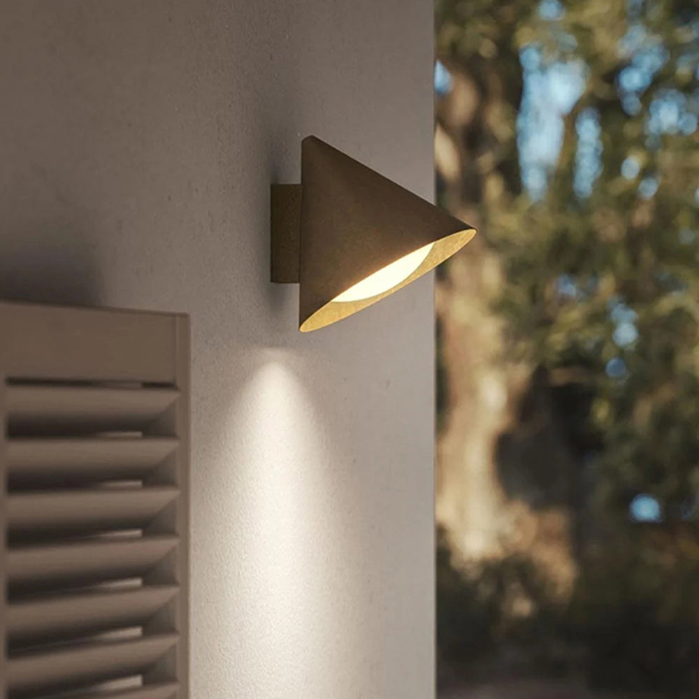 Luminara | Sleek Modern Minimalist Outdoor Wall Lamp Fixture 2