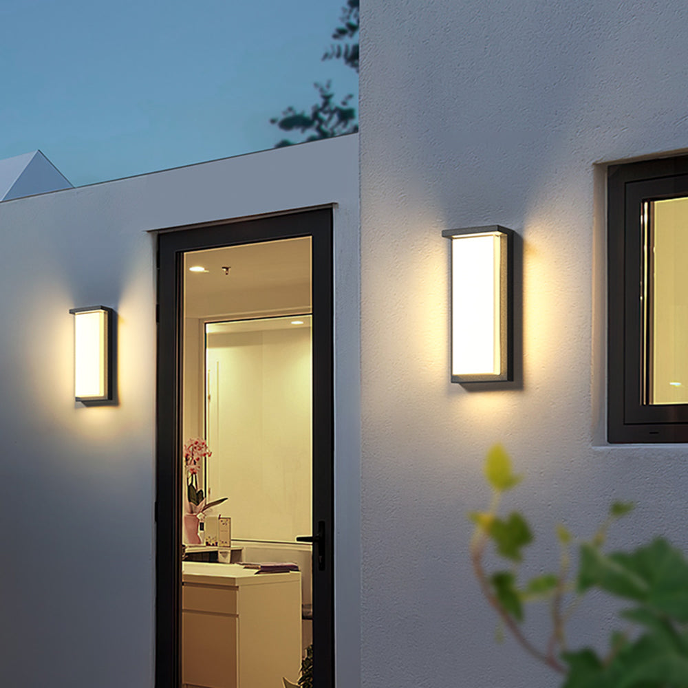 Luminara | Sleek Modern Minimalist Outdoor Wall Lamp in Black 0