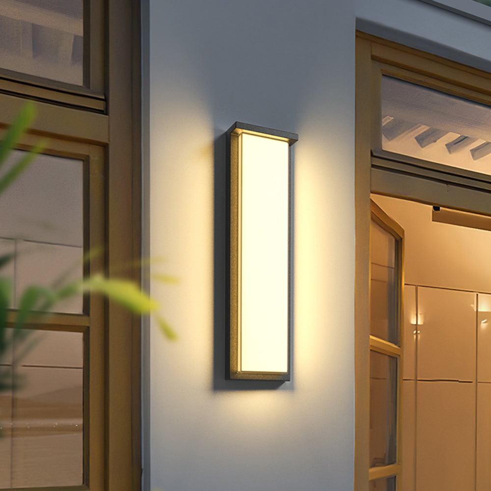 Luminara | Sleek Modern Minimalist Outdoor Wall Lamp in Black 4