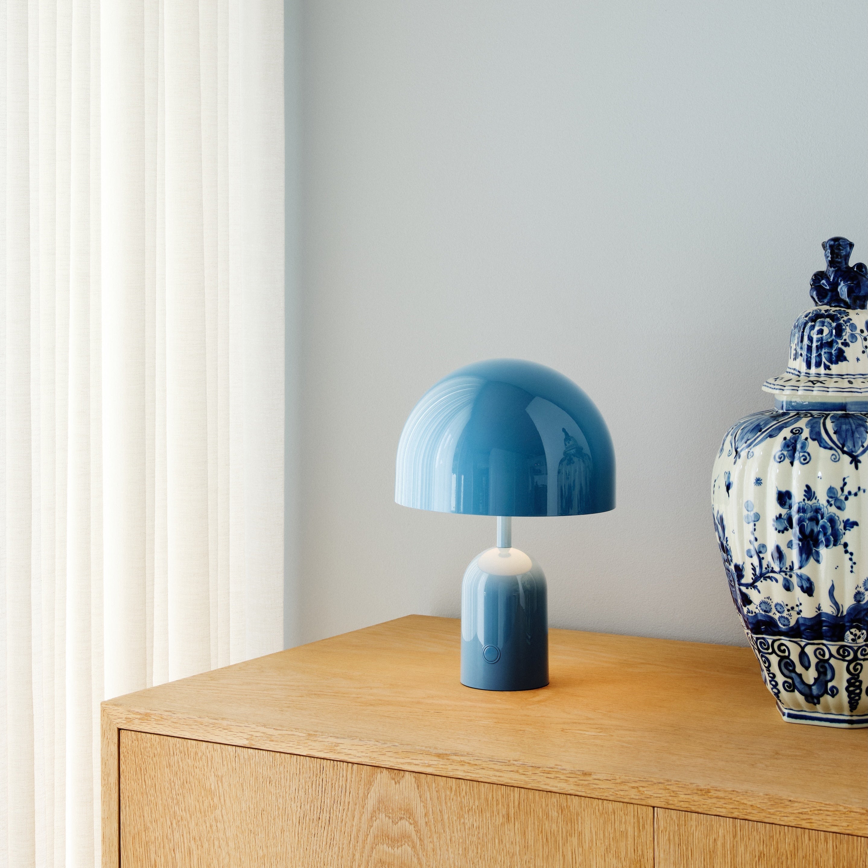 Luminara | Stylish Cordless Battery Operated Table Lamp with Dimmable LED 2