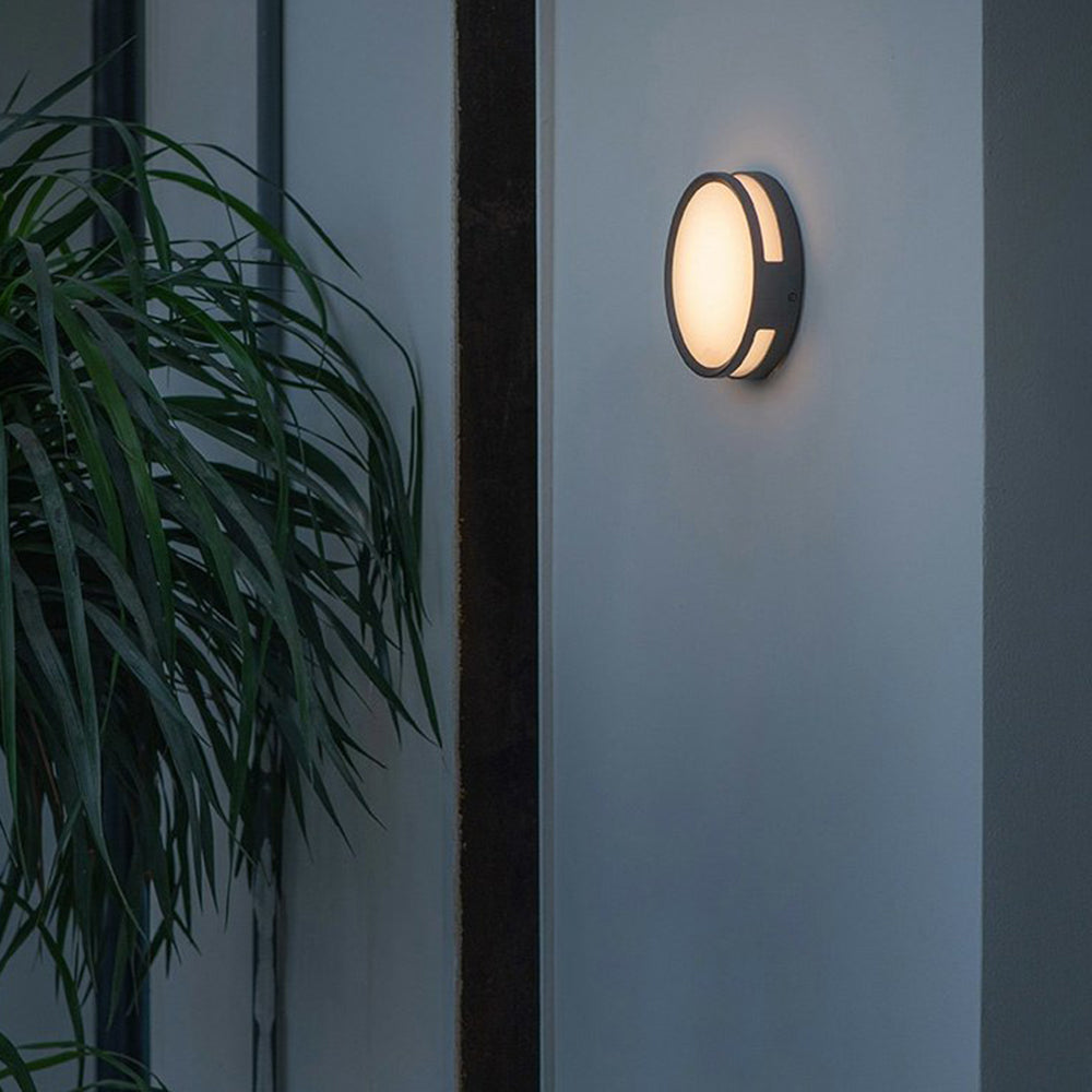 Luminara | Stylish Waterproof Outdoor Wall Lamp in Black 2