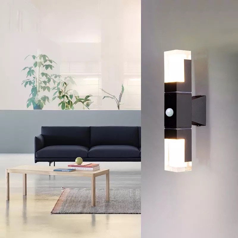 Luminex | Stylish Versatile Rectangular Outdoor Wall Lamp 10