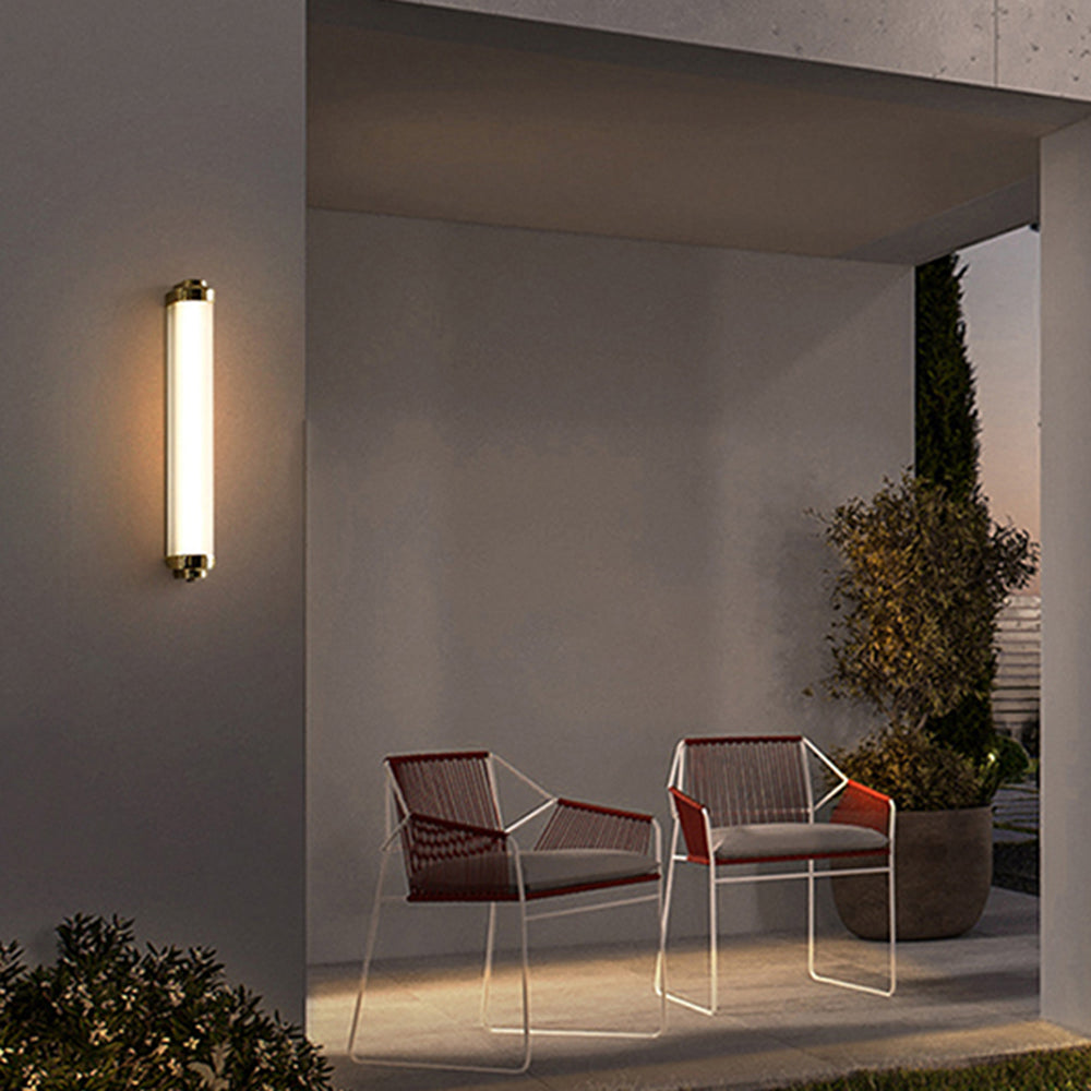 Lunaris | Elegant Minimalist Outdoor Wall Lamp in Black and Gold 5