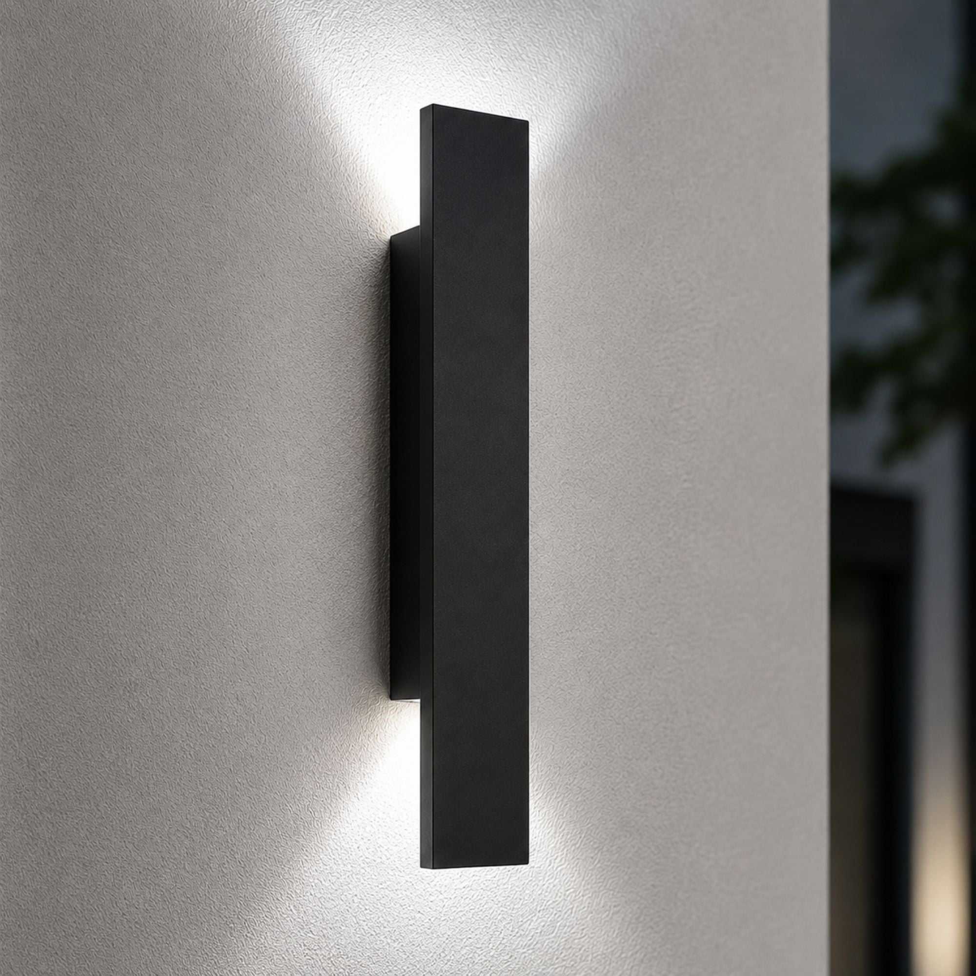 Black - Cool white (5500-7000K) - 
18W (7CM*41CM*3.8CM)