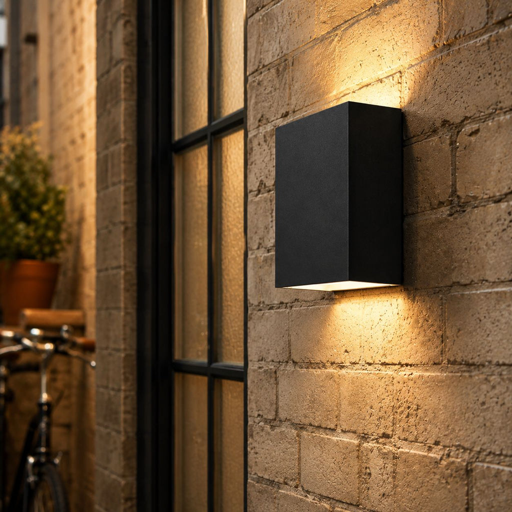 Up and down wall light, warm 3000K, 12W black, no sensor