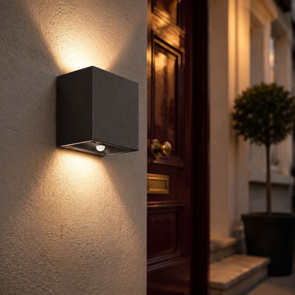 Up and down wall light, warm 3000K, 12W black, with PIR sensor
