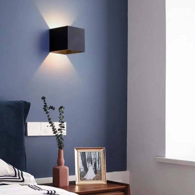 NexuLight | Adjustable Elegant Outdoor Wall Lamp with LED Bulb 8