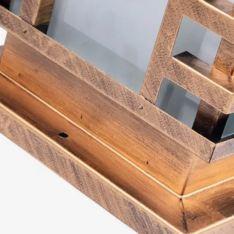 Close-up of the slatted frame corner and hipped cap detail
