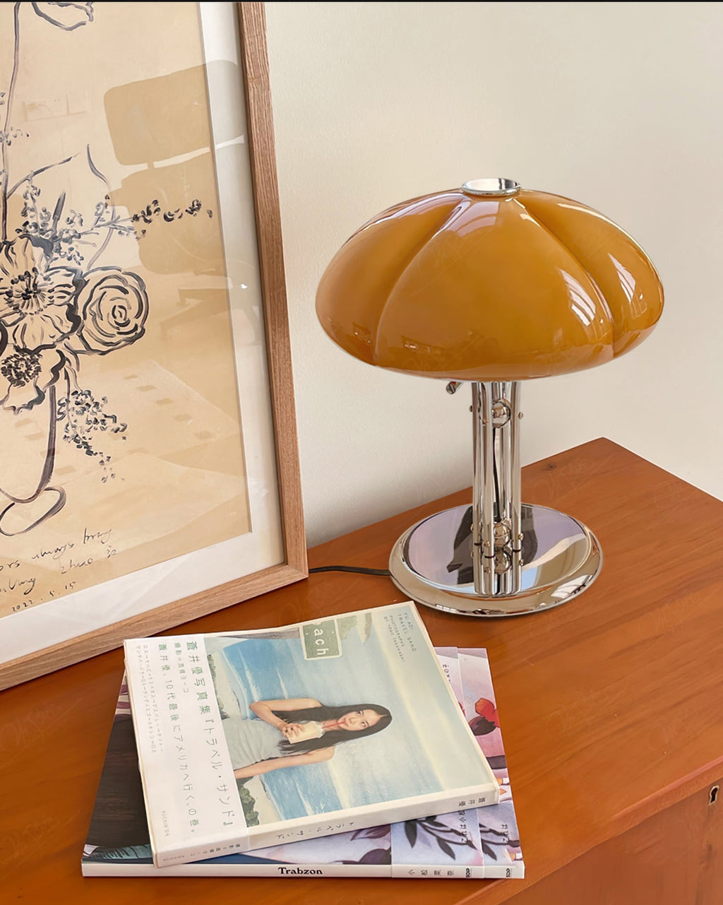 Quadrifoglio | Stylish Modern Table Lamp for Cozy Living Room Ambiance 3