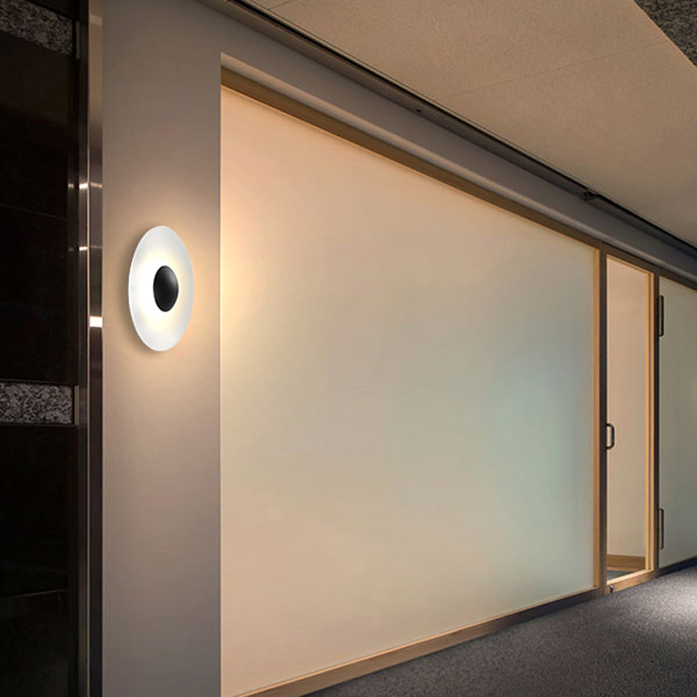 RayLight | Stylish Durable Outdoor Wall Lantern for Elegant Illumination 4