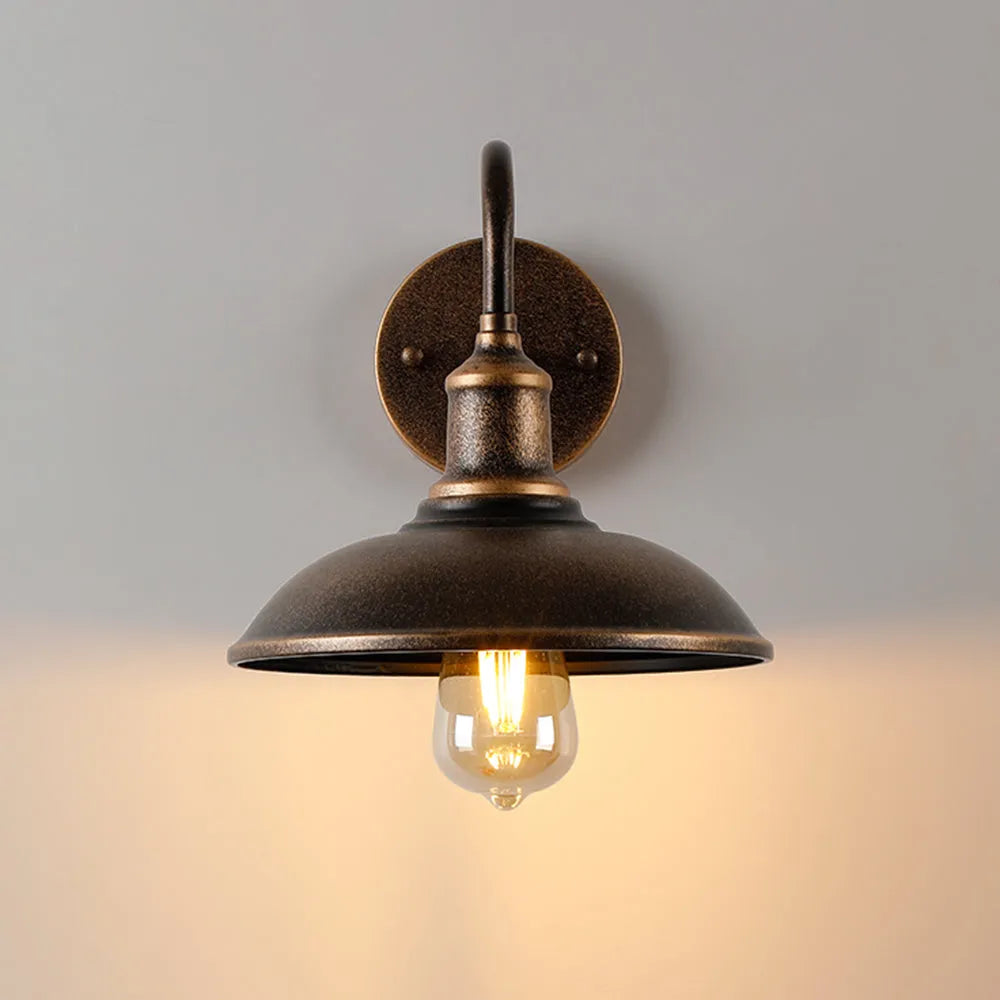 RayMetal | Elegant Durable Outdoor Wall Sconce Light for Patios 7