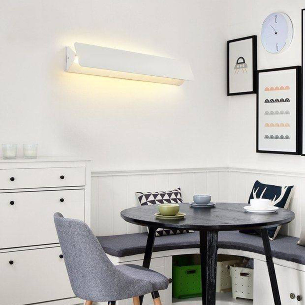 RayMetal | Sleek Modern Outdoor Wall Lamp with Warm Light 8