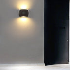 Raylight | Sleek Modern Outdoor Wall Lamp with Geometric Design 1