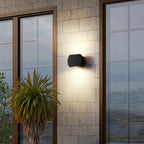 Raylight | Sleek Modern Outdoor Wall Lamp with Geometric Design 2