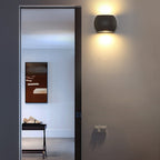 Raylight | Sleek Modern Outdoor Wall Lamp with Geometric Design 3