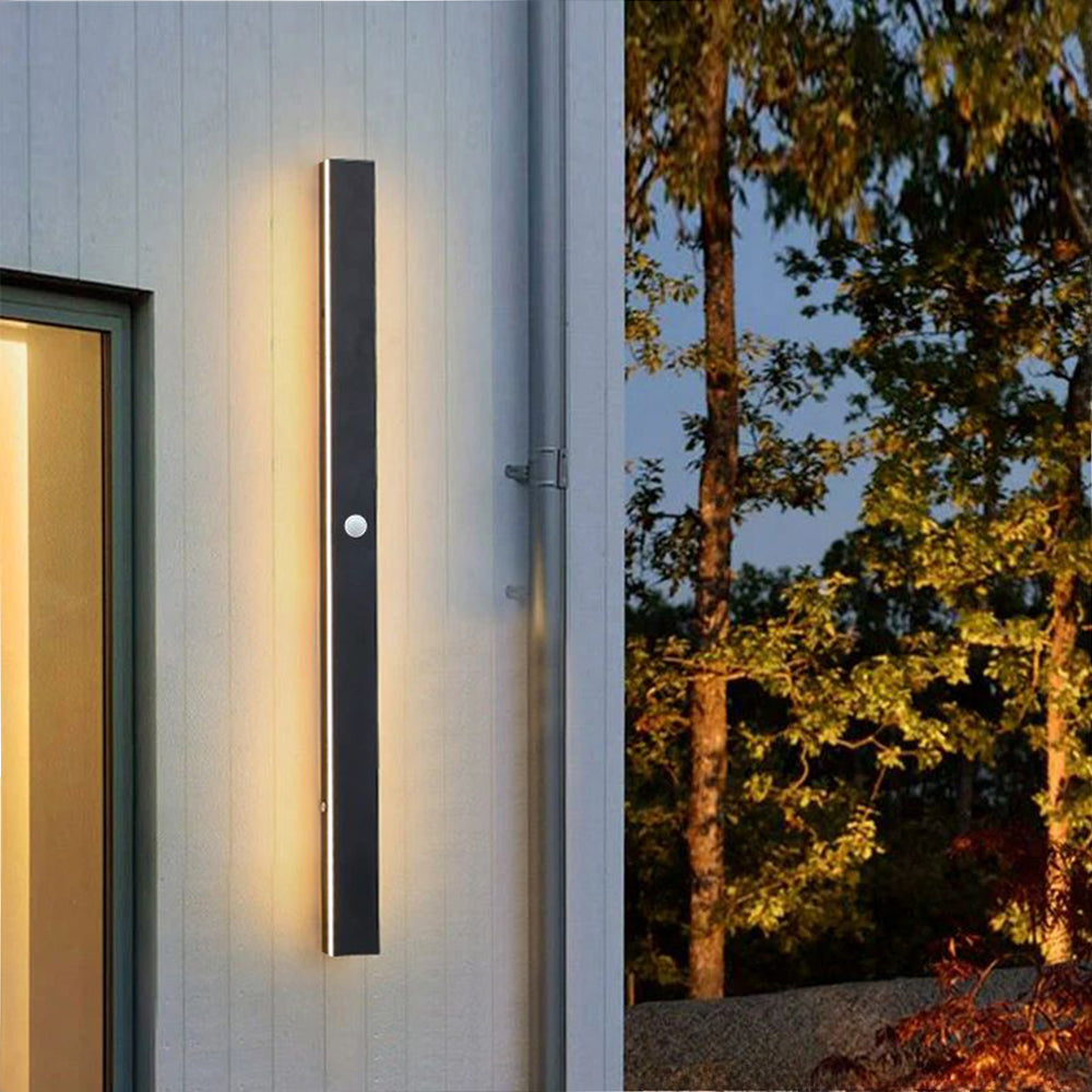 SilexStone | Elegant Black Outdoor Wall Lantern for Gardens and Corridors 16