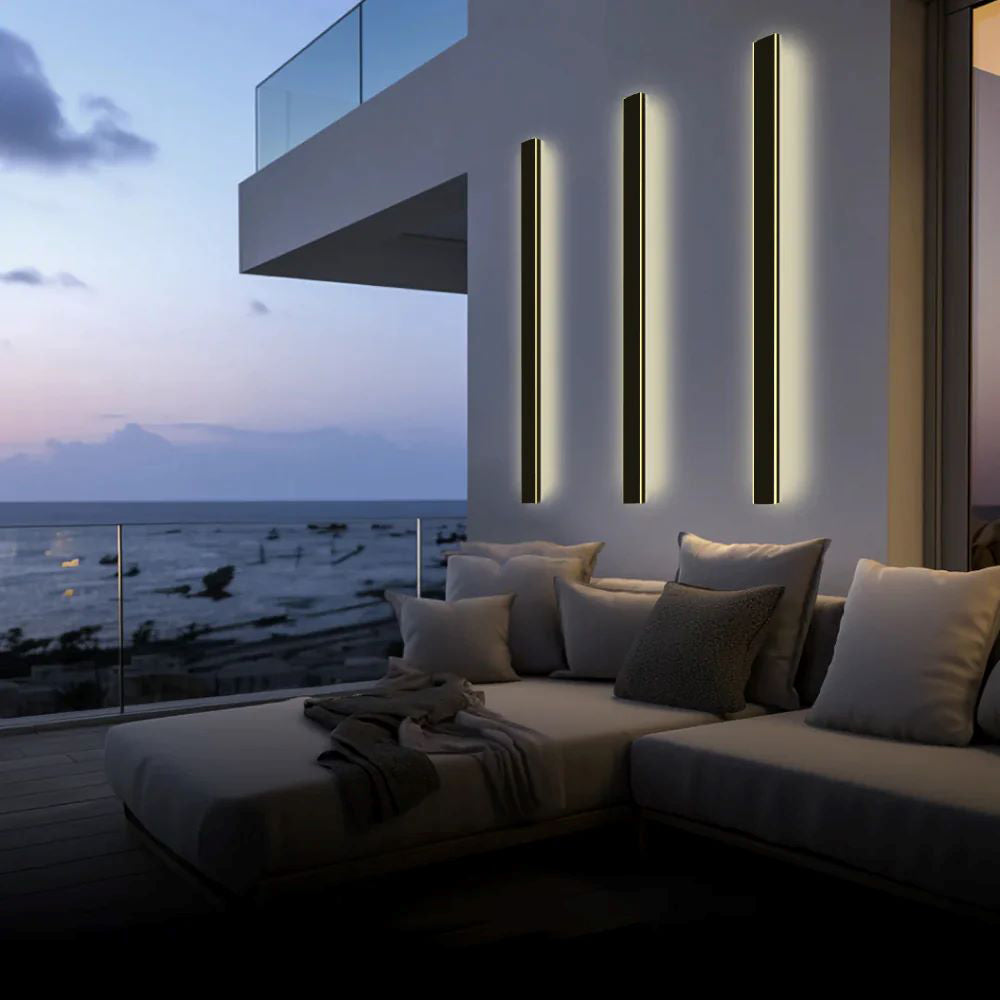 SilexStone | Elegant Black Outdoor Wall Lantern for Gardens and Corridors 3