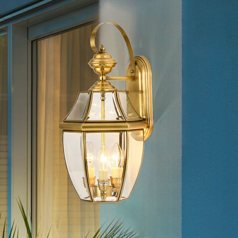 SilvaGlow | Elegant Vintage Metal Outdoor Wall Lamp in Gold 0