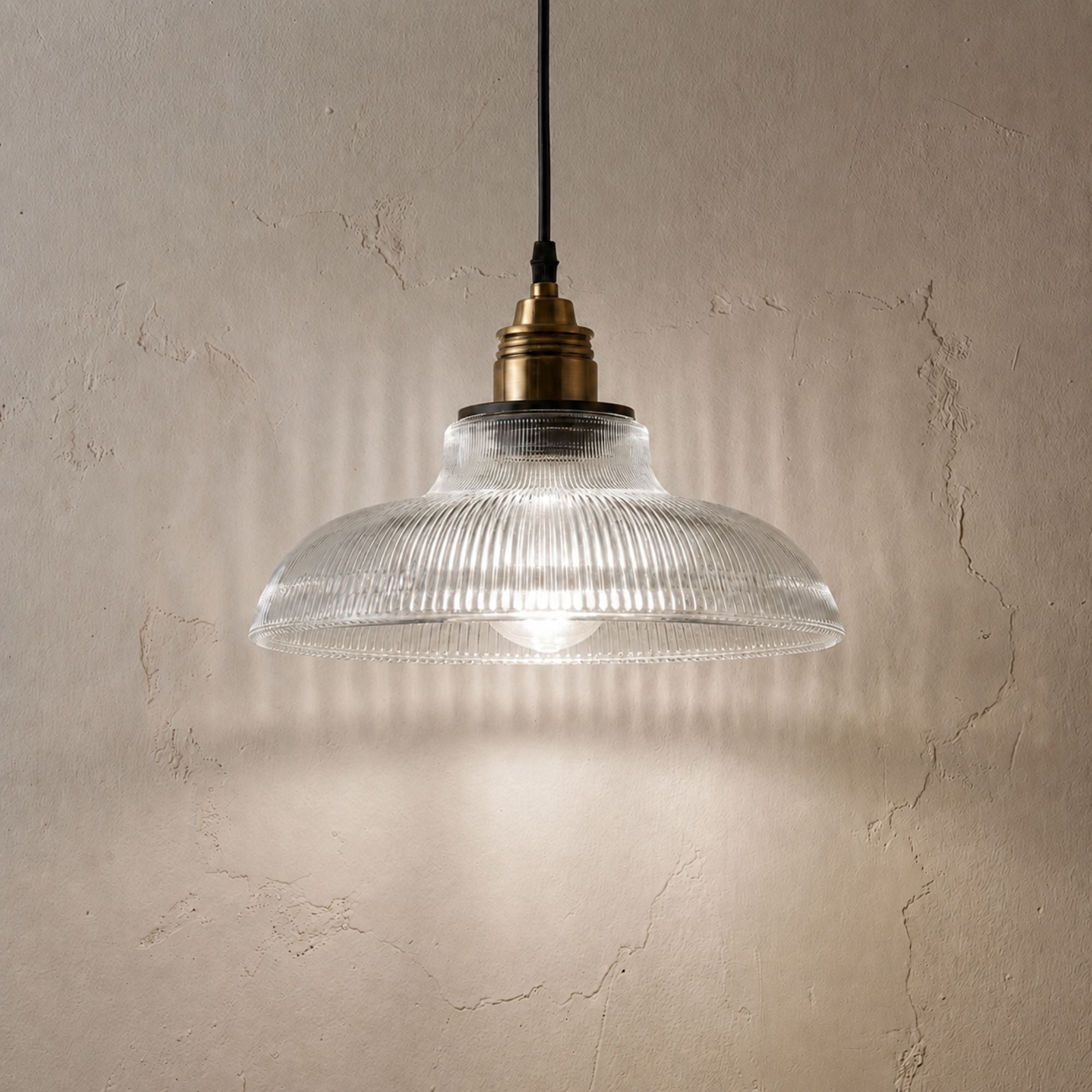 Transparent-Neutral Light