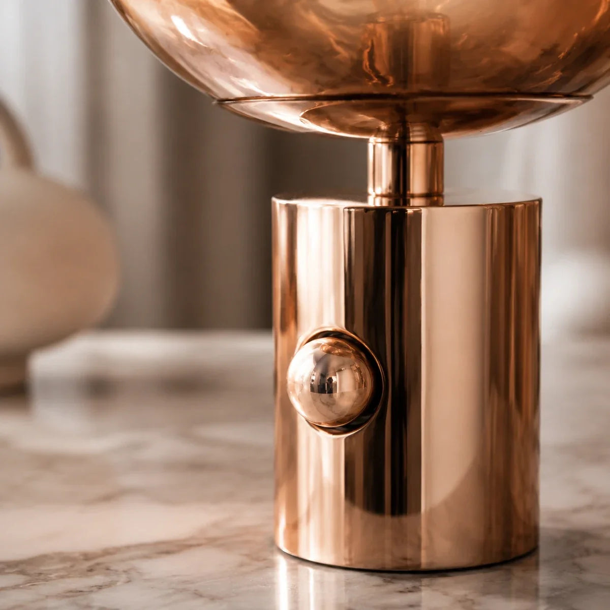 LavaGlow | Elegant Adjustable LED Table Lamp with Rose Gold Base