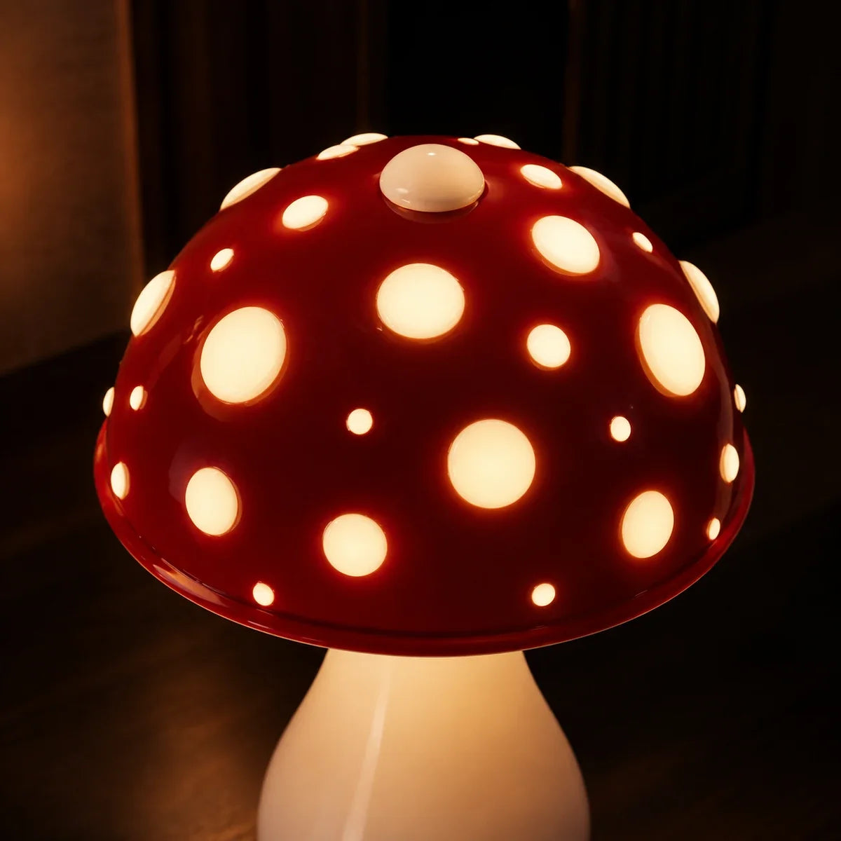 MushroomGlow | Stylish Dimmable Cordless Table Lamp with Aluminum Base