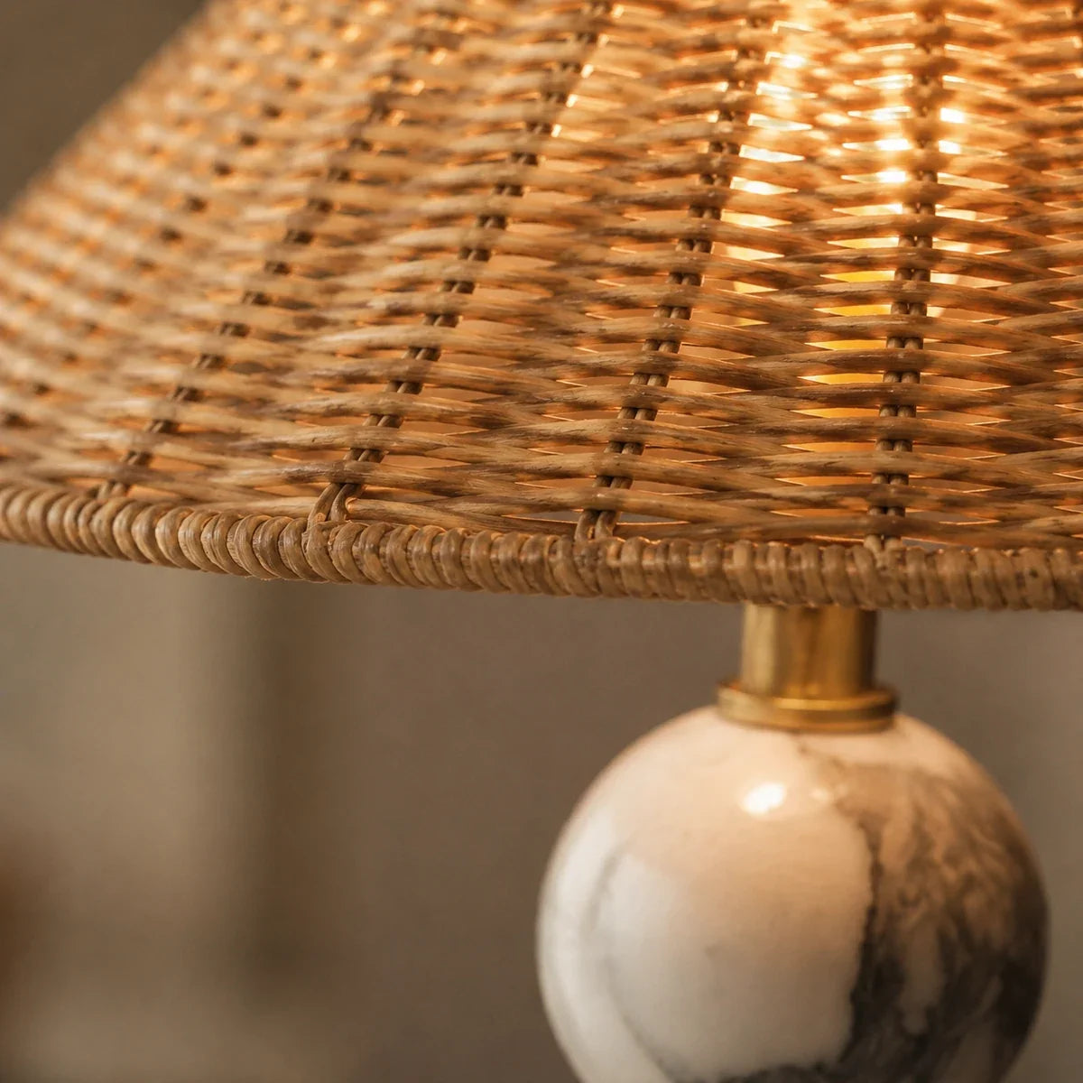 MarbleGlow | Elegant Minimalist Rattan Table Lamp for Bedroom or Desk