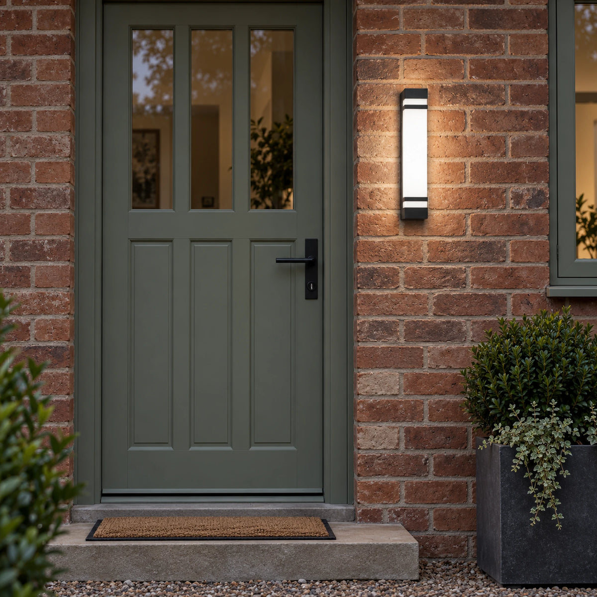 Linevora | Sleek Outdoor LED Wall Light in Black Stainless Steel, Three Lengths & IP65