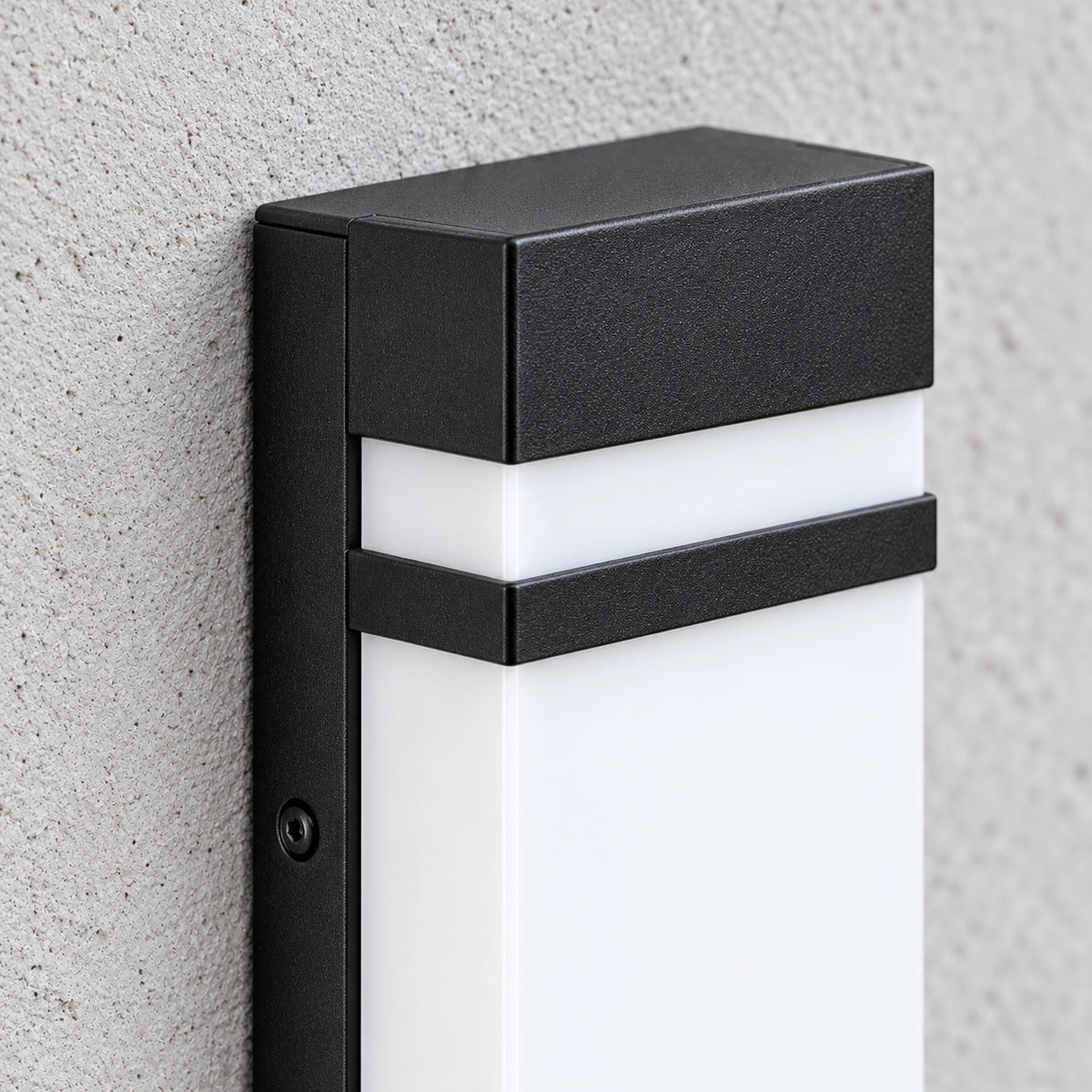 Linevora | Sleek Outdoor LED Wall Light in Black Stainless Steel, Three Lengths & IP65
