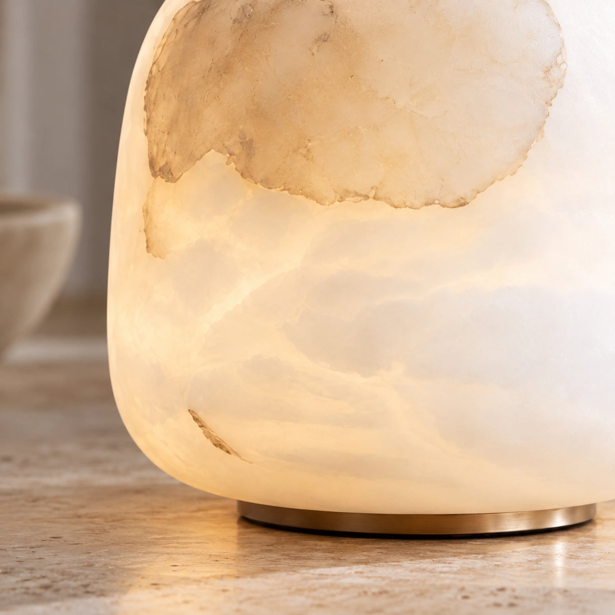 Nivelle | Sculptural Rechargeable Table Lamp with Natural Alabaster, Cordless LED & USB Charging