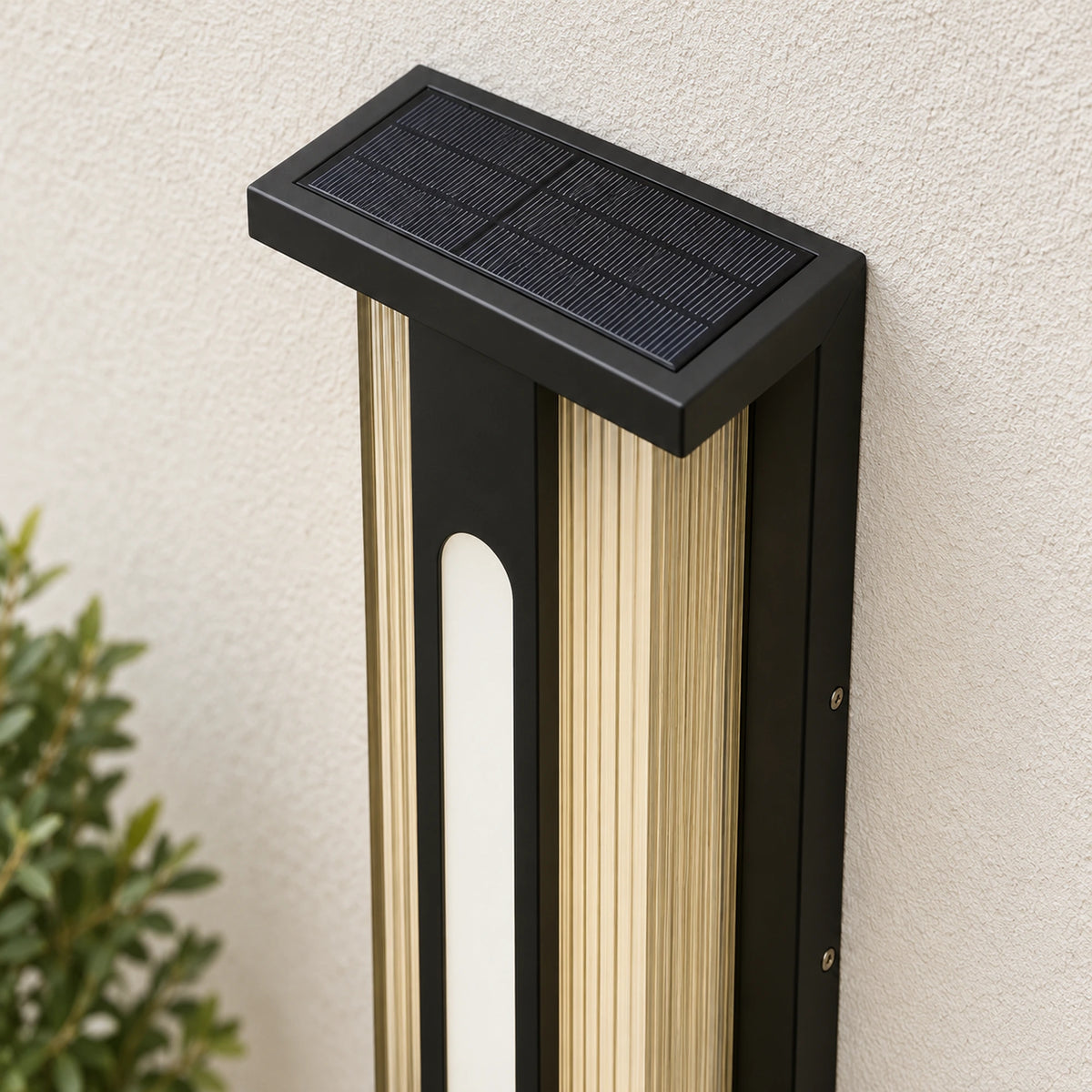 Solvane | Refined Outdoor Wall Light with Warm 3000K LED, Stainless Steel & Solar or Wired Options